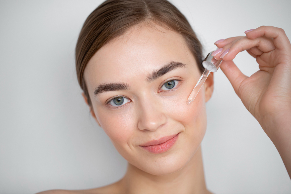 Serum vs Moisturizer: Finding the Right Match for Your Skin
